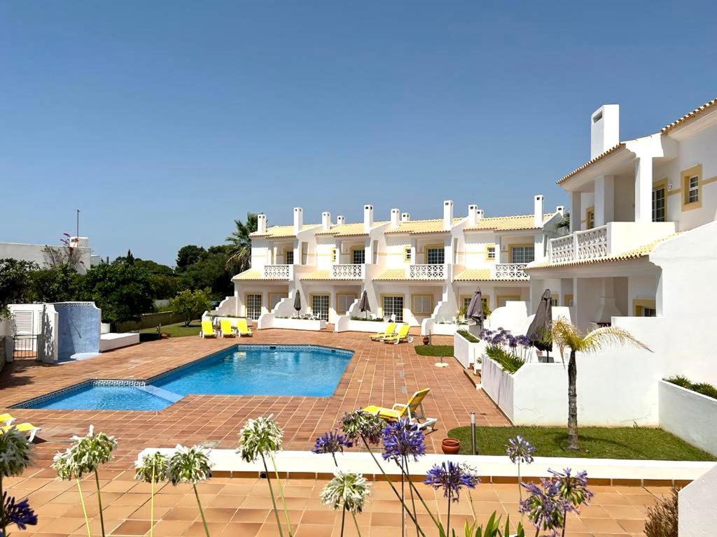 Balaia Plaza Al - Ideal Familias Villa